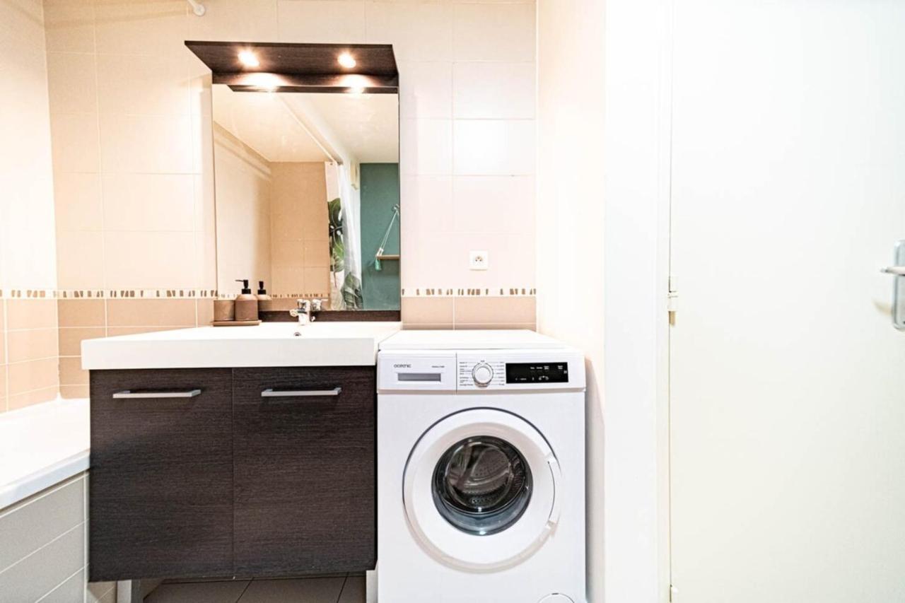 Le Petit Montel- Studio Avec Garage-Metro Valmy ลียง ภายนอก รูปภาพ